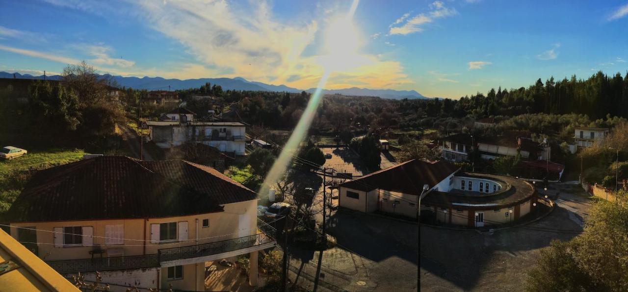 Ξενοδοχείο "Ηραία" Loutra  Exteriér fotografie